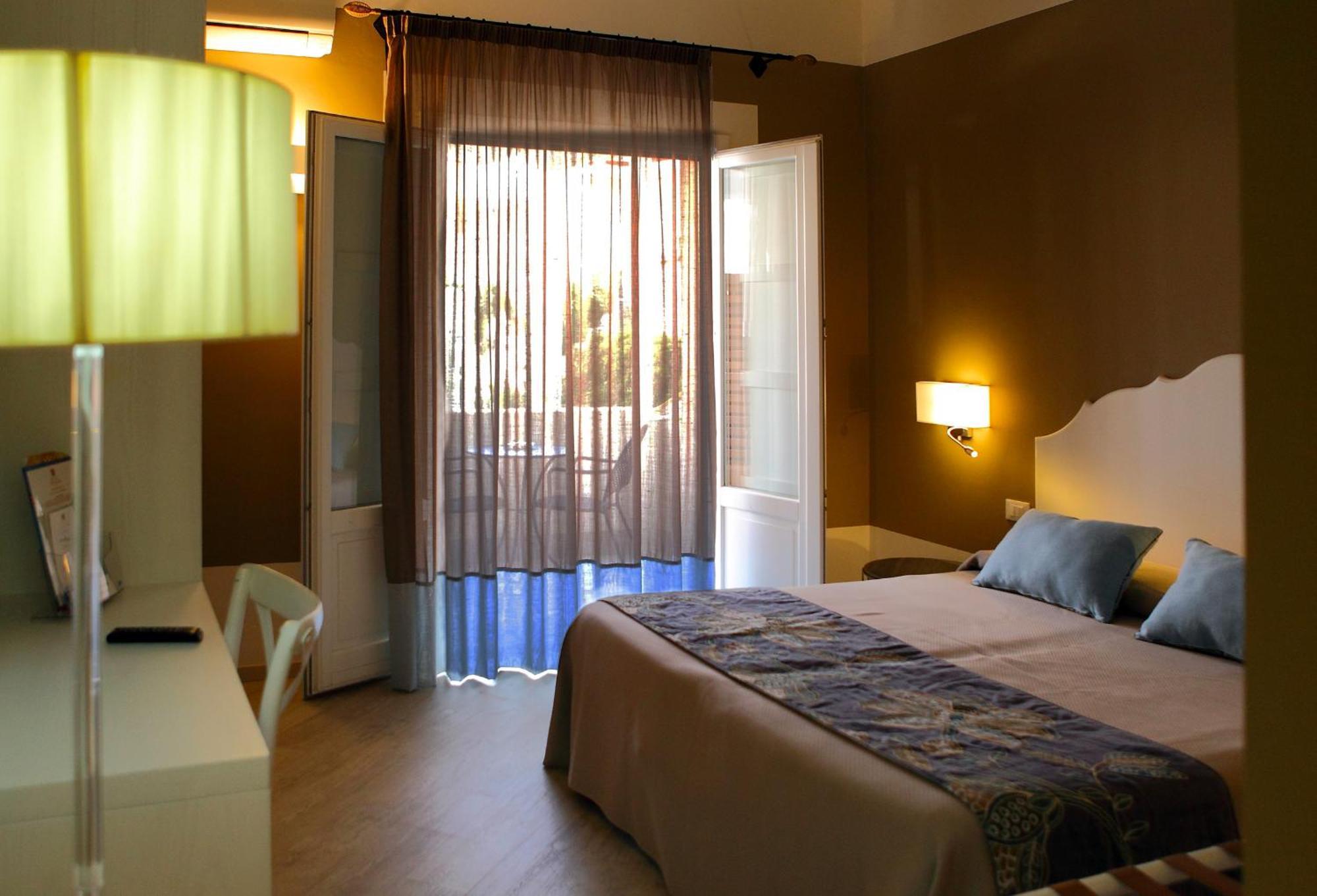 Aegusa Hotel Favignana Exterior photo